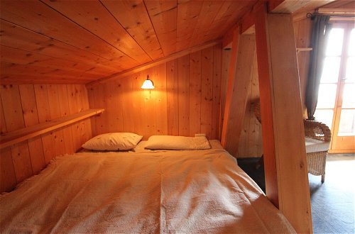 Photo 2 - Attractive Chalet Right on the Piste With Sauna