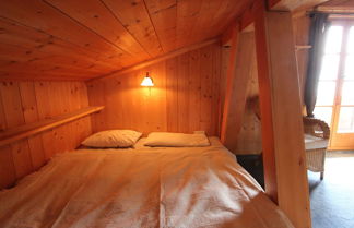 Photo 2 - Attractive Chalet Right on the Piste With Sauna