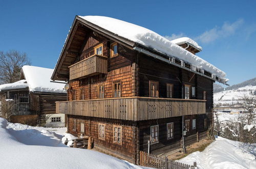 Photo 18 - Sprawling Mansion near Ski Area in Salzburg