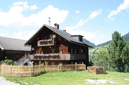 Photo 18 - Sprawling Mansion near Ski Area in Salzburg