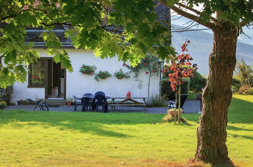 Photo 27 - Friendly and Rustic Family Home With Fireplace