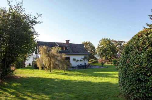 Photo 29 - Friendly and Rustic Family Home With Fireplace