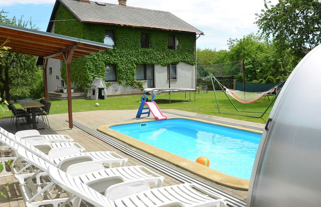 Villa in Zelenecka Lhota With Private Pool - Foto 1