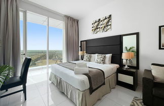 Photo 3 - Elegant Studio Golf Course View Bnbmehomes