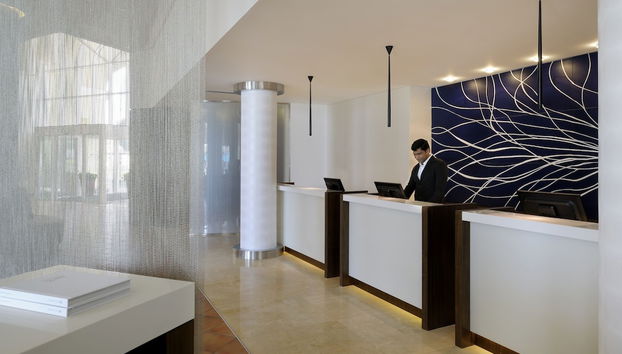 Check-in-/Check-out-Schalter