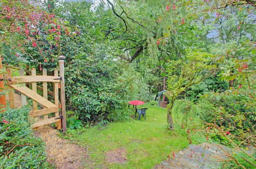 Photo 24 - Hill-view Holiday Home With Garden