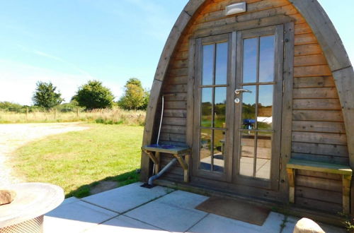 Foto 9 - Cosy Pod-cabin Near Beautiful Landscape in Omagh