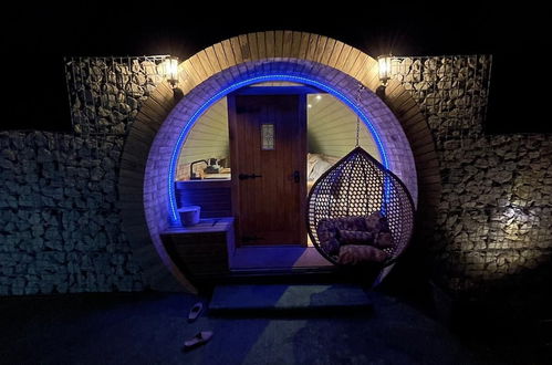 Foto 31 - Cosy Escape Heated Luxury pod With hot tub