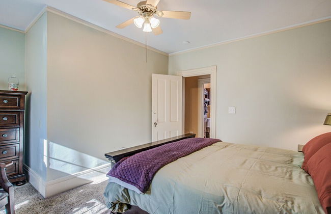 5bddowntown Victorian Charmhot Tub, Firepit - Foto 19