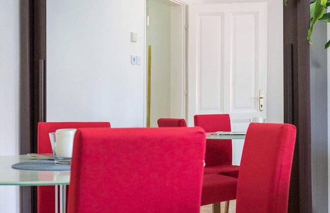 Spacious 2bdr Apartment on Tkalciceva Street - Photo 13