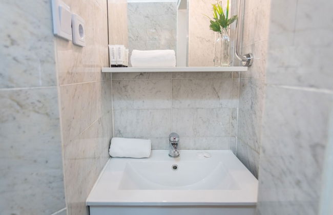 Spacious 2bdr Apartment on Tkalciceva Street - Photo 21