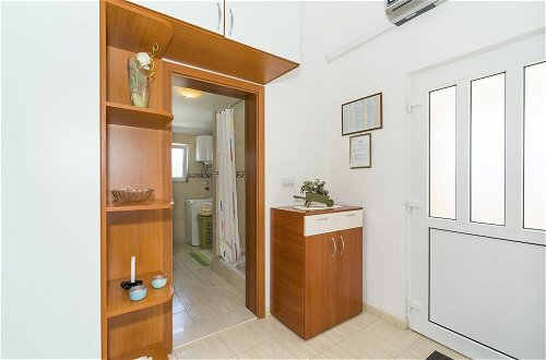 Foto 4 - Apt. With Terrace & Garden, 2 min to the Beach