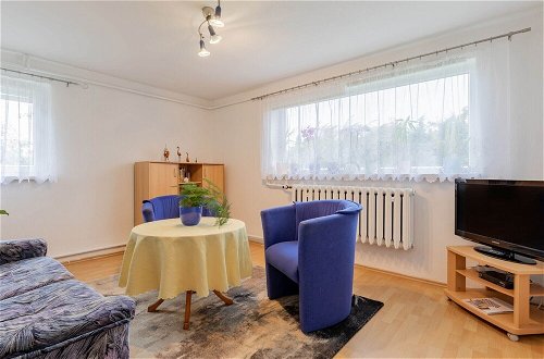 Foto 13 - Cozy Apartment in Kropelin With Garden