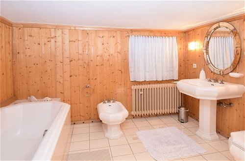 Photo 10 - Comfortable Holiday Home in the Weser Uplands With Sauna