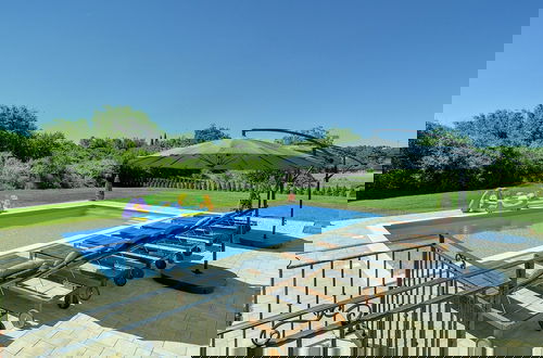 Foto 25 - Villa With Pool and Sunshade in Rovinj
