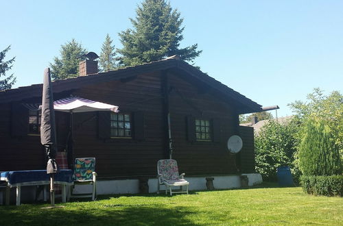 Foto 13 - Detached Wooden House with Fireplace & Large Garden near Bad Wildungen