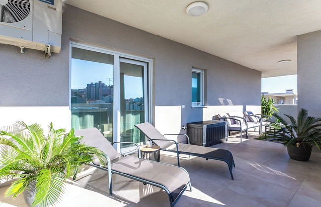 Luxury Modern Penthouse w Jacuzzi & Huge Terrace - Foto 40