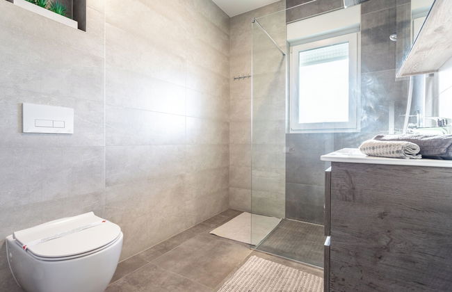 Luxury Modern Penthouse w Jacuzzi & Huge Terrace - Foto 19