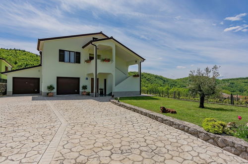 Photo 20 - Spacious Apartment in Pazin With Pool