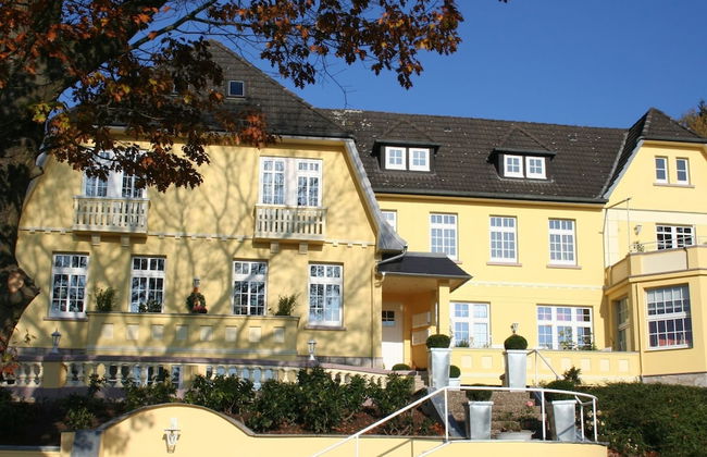 Villa With a View of the Weserbergland - Foto 1