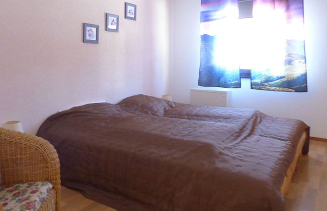 Alluring Apartment near Lake Edersee in Half Timbered House with Terrace - Photo 2