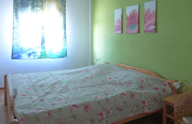 Alluring Apartment near Lake Edersee in Half Timbered House with Terrace - Photo 3