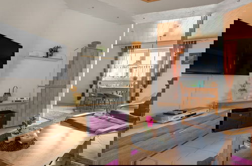 Foto 10 - Apartment With Fenced Garden in Faid