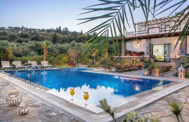 Chania Secluded Gem - Kallithea Private Pool Villa - Photo 14