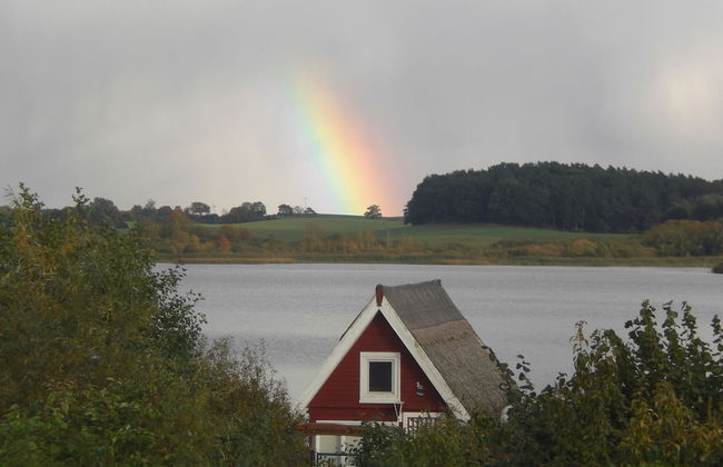 Bootshaus Direkt am See mit Eigenem Steg an der Ostsee - Foto 32