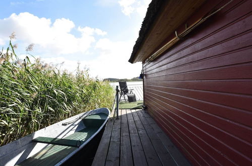 Photo 20 - Striking Holiday Home in Sternberg With Private Jetty