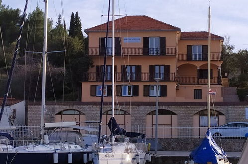 Photo 2 - Apartments Dora Vrboska island Hvar