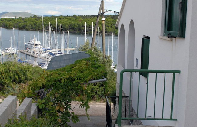 Holiday Home in Veli Rat Near Saharun - Foto 26