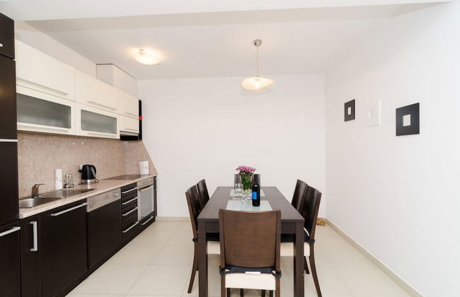 Apartments Carmelitta - Photo 11