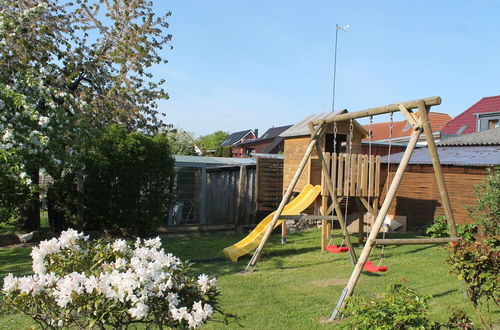 Photo 14 - Alluring Bungalow in Boltenhagen With Fenced Garden