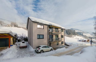 Photo 1 - Apartment in St. Georgen / Salzburg Near ski Area