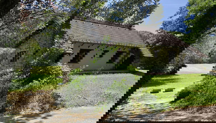 Foto 1 - Ardennes Villa With Riverside Garden and Views
