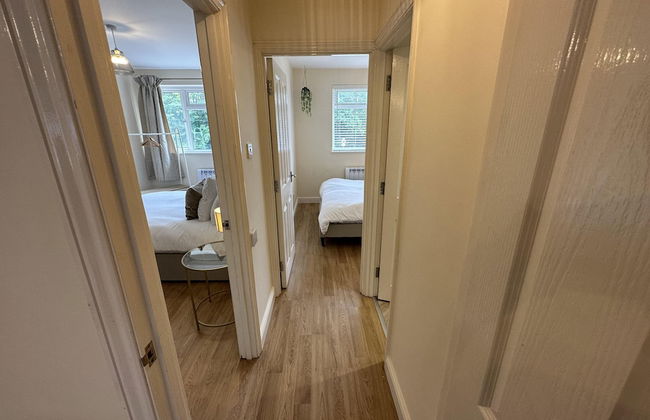 Charming 2-bed Apartment in Danbury, Essex - Foto 2