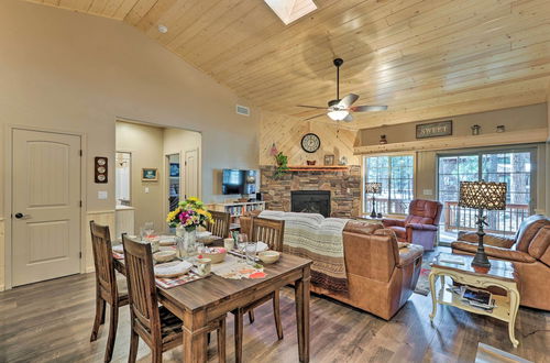 Photo 3 - Pinetop Lakes Country Club Home W/resort Amenities