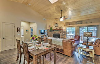 Photo 3 - Pinetop Lakes Country Club Home W/resort Amenities