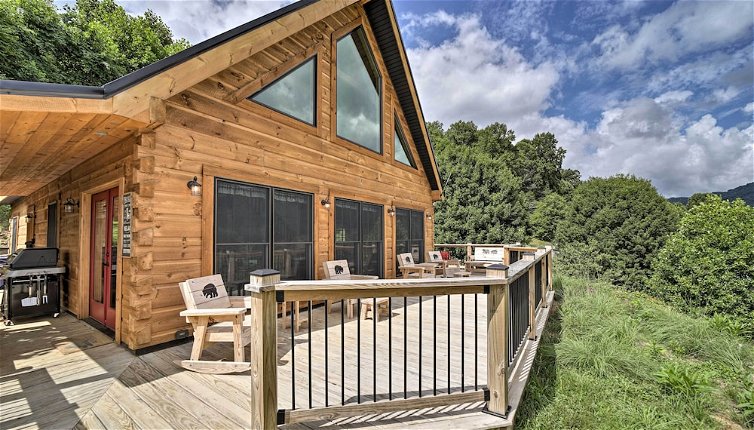 Photo 1 - Luxe Log Cabin w/ Modern Finishes & Mtn Views