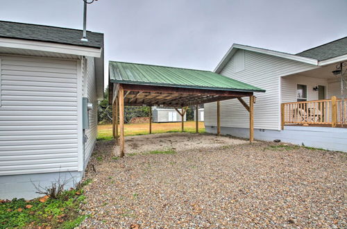 Photo 21 - Bright Cabin w/ Spacious Deck and Fire Pit