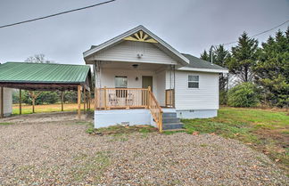 Photo 3 - Bright Cabin w/ Spacious Deck and Fire Pit