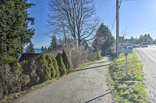 Photo 15 - Unique Camano Cabin w/ Mountain + Water Views