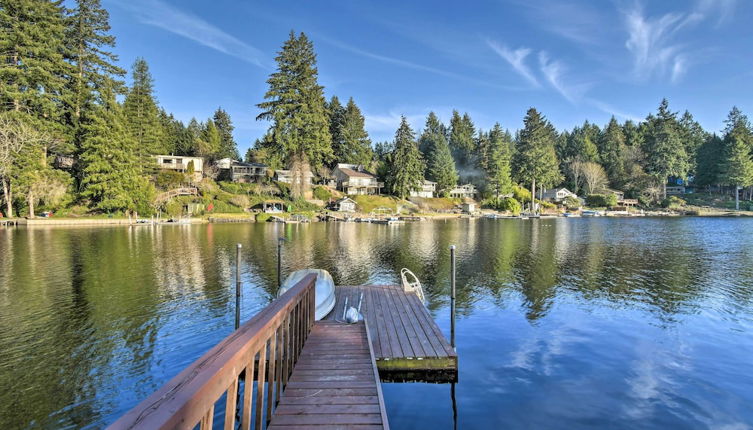 Photo 1 - 'the Peacock House' - Waterfront Home w/ Hot Tub