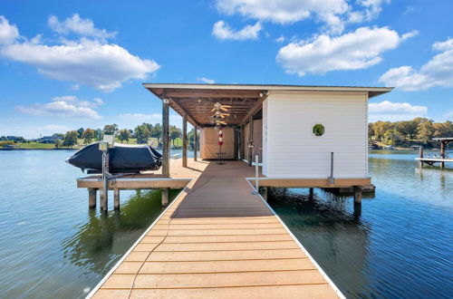 Foto 19 - Family Lake Retreat w/ Screened Deck