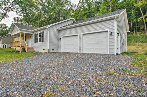 Photo 17 - Stunning New Market Home w/ Mtn Views & Hot Tub