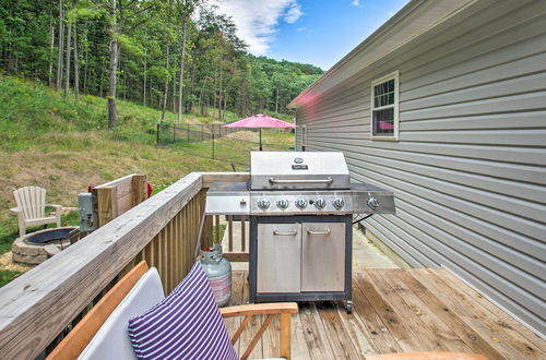 Photo 6 - Stunning New Market Home w/ Mtn Views & Hot Tub