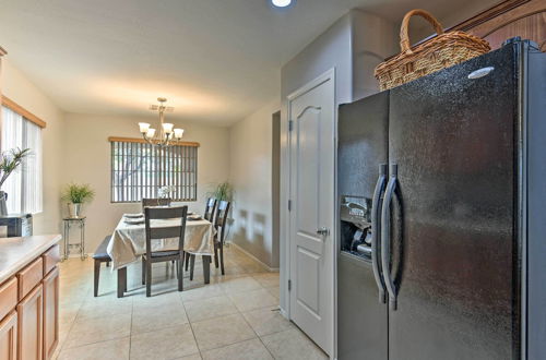 Foto 8 - West Phoenix Home: Hike, Dine & Golf Nearby