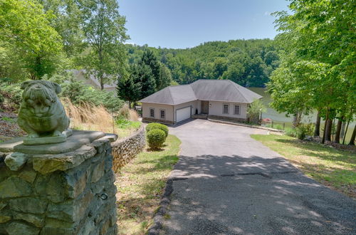 Photo 8 - Waterfront Smith Mountain Lake Home w/ Boat Dock