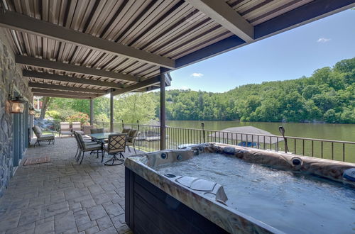 Photo 31 - Waterfront Smith Mountain Lake Home w/ Boat Dock